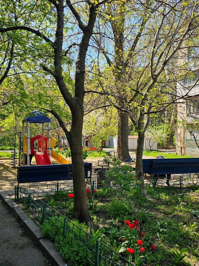 Квартира На Французском Бульваре Возле Моря И Института Филатова! Oldenburg Bagian luar foto